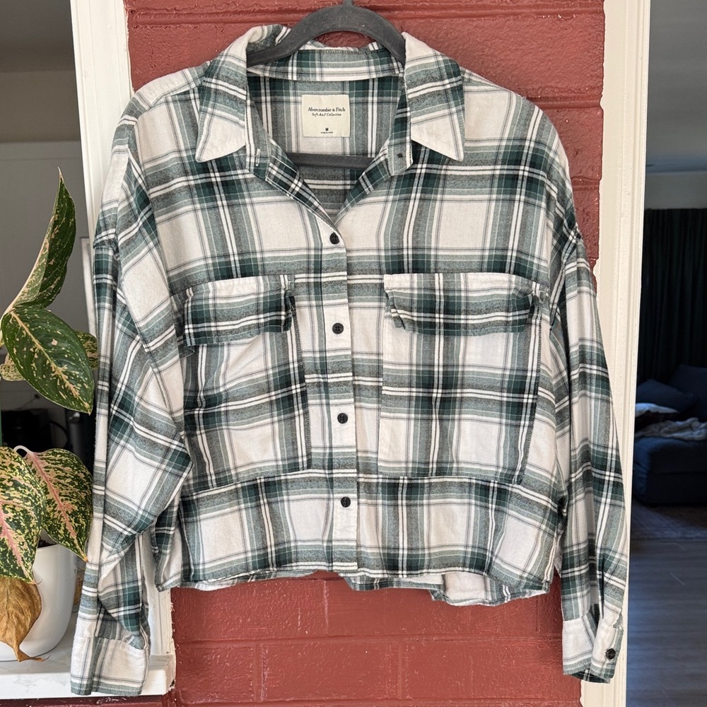 Abercrombie & Fitch Women’s Cropped Flannel